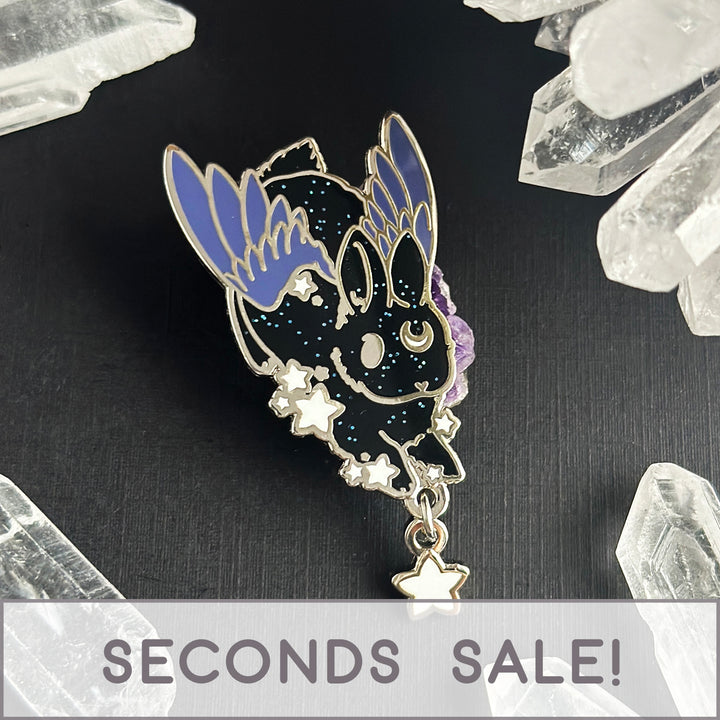 Black Star Chaser Bunny Bowing Enamel Pin - Seconds