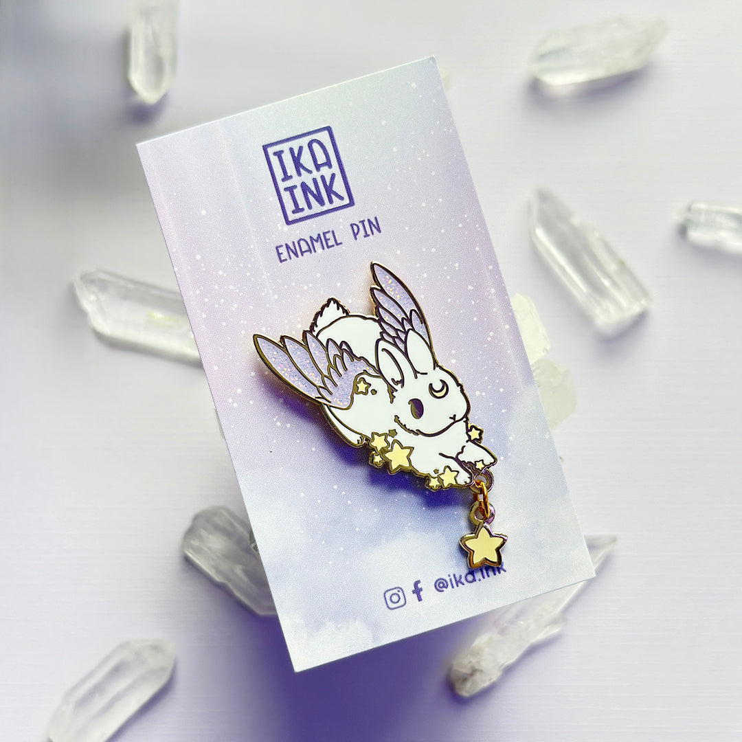 White Star Chaser Bunny Bowing Enamel Pin