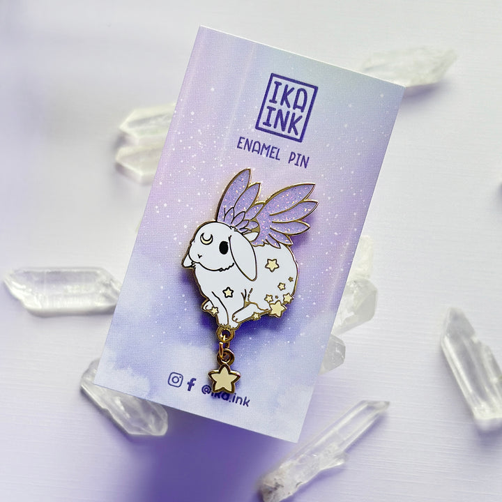 White Star Chaser Bunny Running Enamel Pin